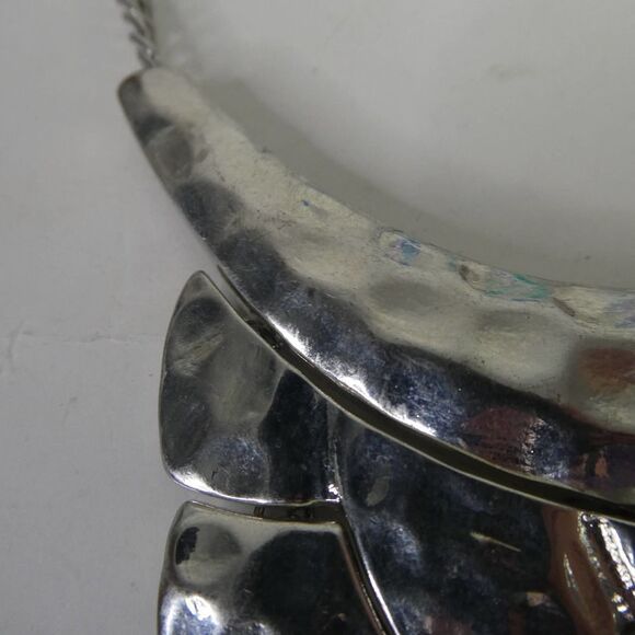 Silver Tone Articulated Scale Hammered Metal Bib Statement Necklace Adjustable - Picture 6 of 11